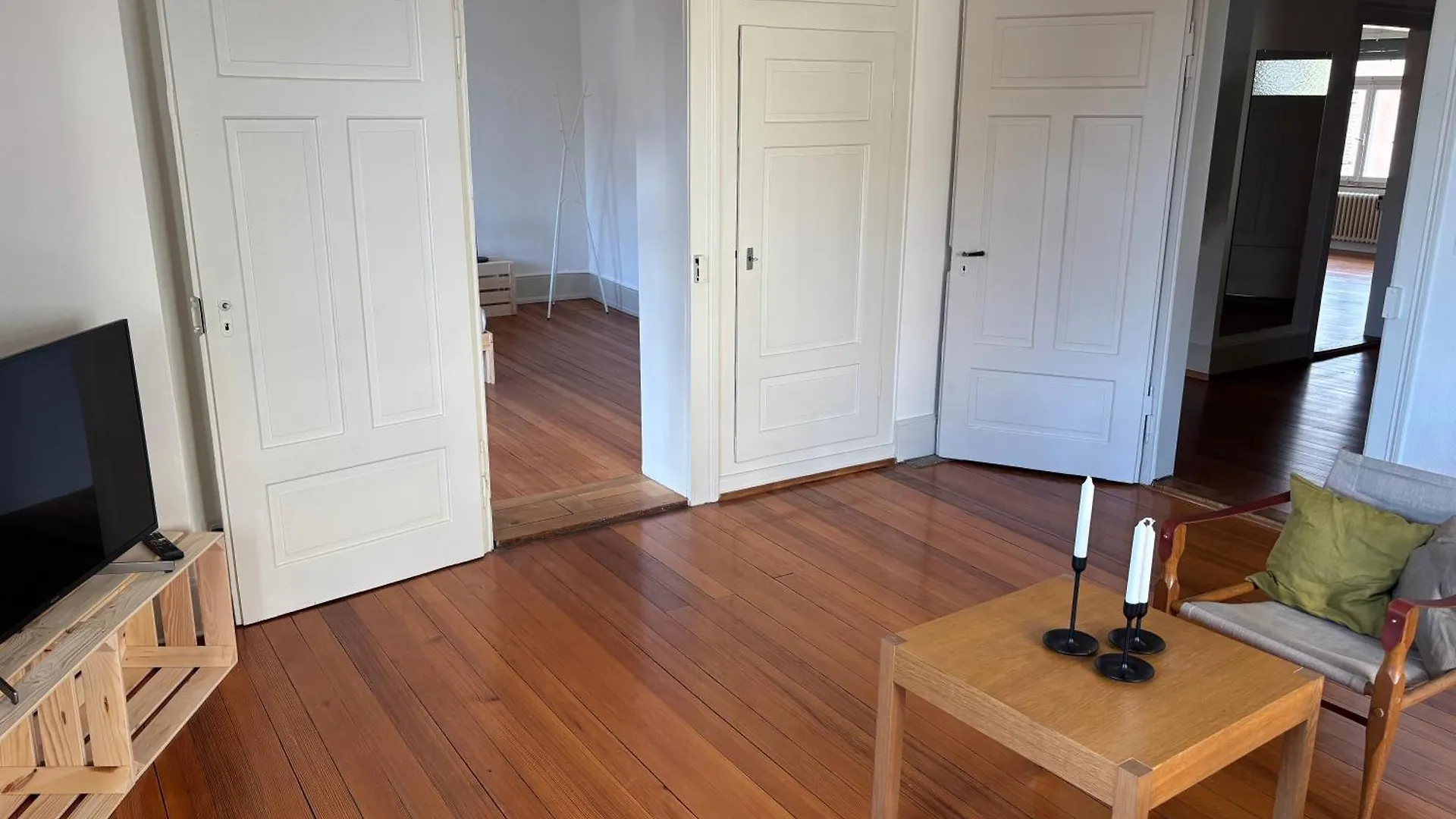 Homestay Charmante Altbauwohnung An Zentraler Lage Zurich